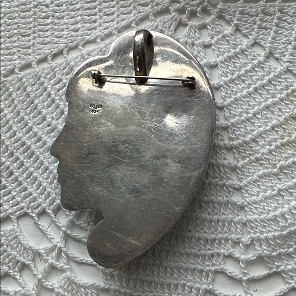 Vintage Sajen Carved Turquoise Goddess Brooch 925 Silver - Picture 5 of 5